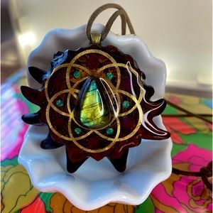 Rare Labradorite Third Eye Pinecone (Pre-owned - Excellent condition)